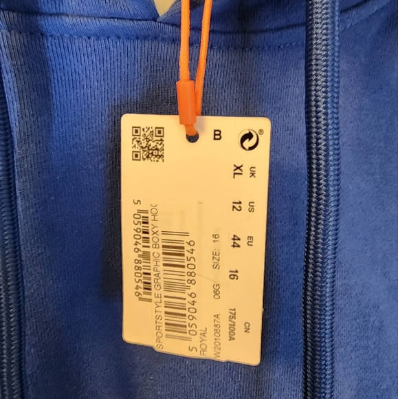 Super Dry Hoodie - Picture 5 of 5